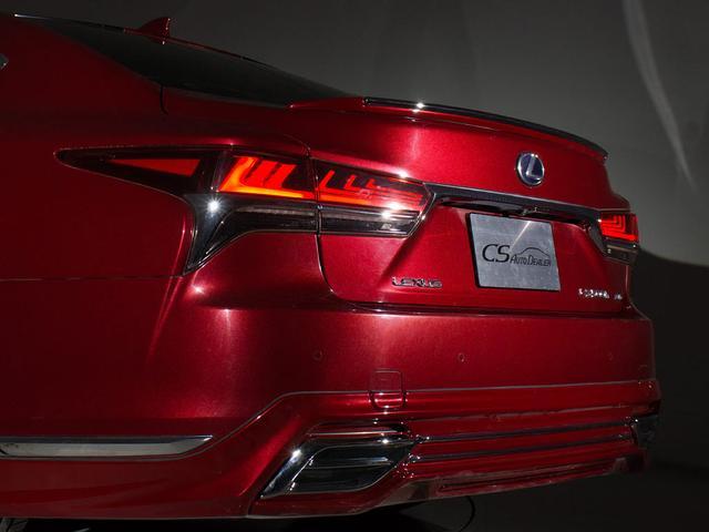 LS LS500h Iパッケージ (禁煙)(ワンオーナー)(記録簿8枚)(新品WALDフルエアロ)(サンルーフ)(新品21アルミ)(新品タイヤ)(ローダウン)(パノラミックビュー)(セーフティシステム+A)(BSM)(全画面SDナビ)(27枚目)
