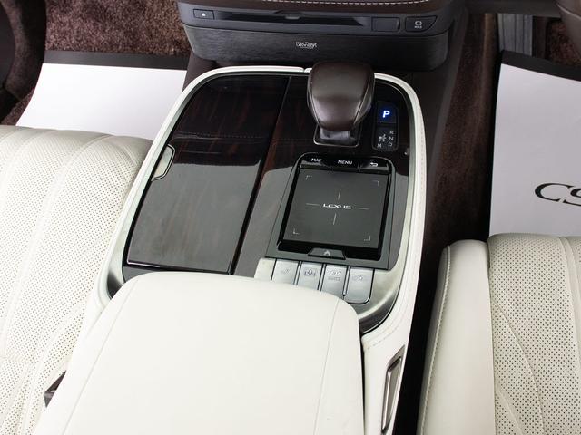 ＬＳ ＬＳ５００ｈ　バージョンＬ　（禁煙車）（サンルーフ）（白本革）（マークレビンソン）（デジタルインナーミラー）（パノラミックビュー）（パワートランク）（セーフティシステム＋Ａ）（ＢＳＭ）（クリアランスソナー）（全画面ＳＤナビ）（42枚目）