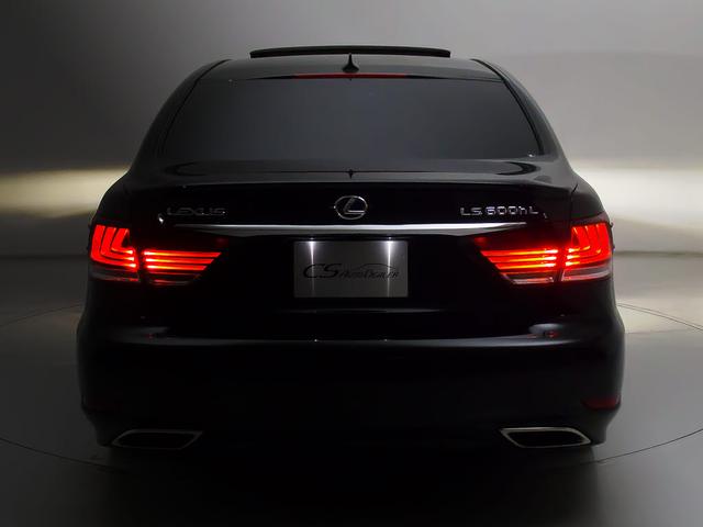 LEXUS LS LS600HL EXECUTIVE PACKAGE