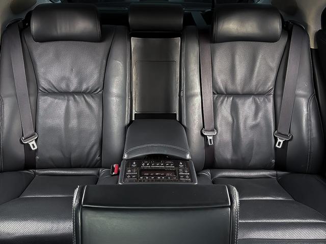 LEXUS LS LS600HL EXECUTIVE PACKAGE