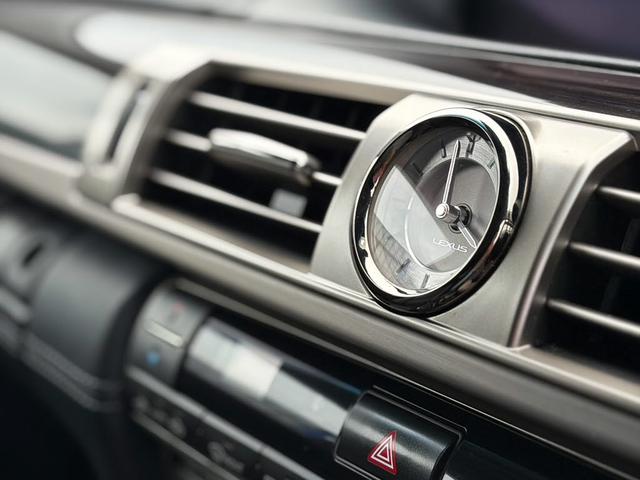 LEXUS LS LS600HL EXECUTIVE PACKAGE