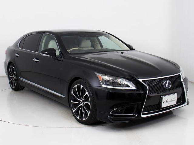 LS LS600hL エグゼクティブパッケージ (5人乗り)(マークレビンソン)(リアエンター)(メローホワイトレザー)(Fスポーツ仕様バンパー)(20インチAW)(ドライバーモニター)(レーダークルーズ)(プリクラッシュ)(LKA)(BSM)(19枚目)