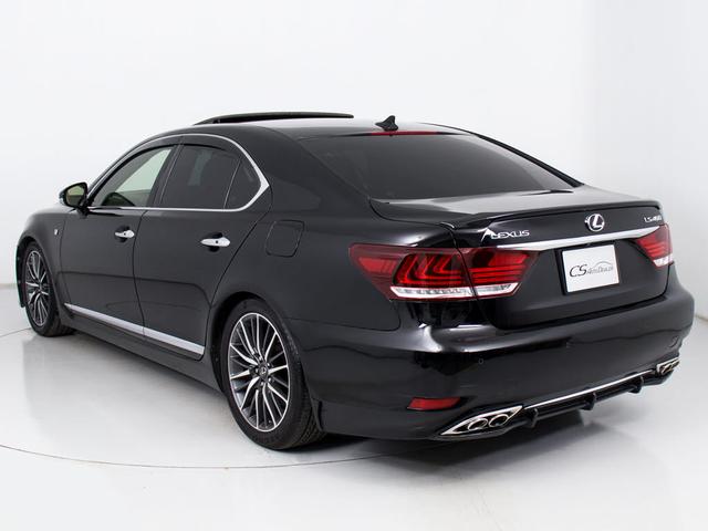 LS LS460 Fスポーツ (サンルーフ)(4本出しマフラー)(レーダークルーズ)(プリクラッシュ)(BSM)(障害物センサー)(パワートランク)(黒本革)(シートヒーター)(エアシート)(LEDヘッドライト)(19インチAW)(13枚目)