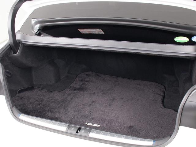 LS LS500h エグゼクティブ (サンルーフ)(マークレビンソン)(リアエンター)(白本革)(モデリスタエアロ)(パノラミックビュー)(セーフティシステム+A)(全画面SDナビ)(BSM)(HUD)(後席VIP仕様)(LEDライト)(25枚目)