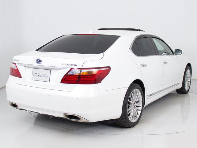 LS LS600h バージョンS Iパッケージ (整備点検記録簿12枚)(サンルーフ)(ライトグレー本革)(レーダークルーズ)(プリクラッシュ)(クリアランスソナー)(LEDヘッドライト)(19インチアルミホイール)(電動トランク)(冷暖房シート)(14枚目)