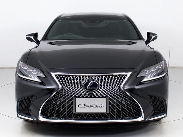 LS LS500h エグゼクティブ (禁煙車)(マークレビンソン)(リアエンター)(デジタルインナーミラー)(パノラミックビュー)(セーフティシステム+A)(クリアランスソナー)(パワートランク)(黒本革)(後席コントロールパネル)(13枚目)