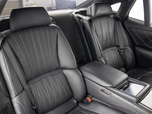 ＬＳ ＬＳ５００ｈ　エグゼクティブ　（マークレビンソン）（リアエンター）（デジタルインナーミラー）（パノラミックビュー）（セーフティシステム＋Ａ）（ＢＳＭ）（クリアランスソナー）（黒本革）（オットマン）（後席コントロールパネル）（32枚目）