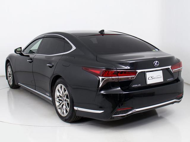 LS LS500h エグゼクティブ (禁煙車)(ワンオーナー)(点検記録簿16枚)(マークレビンソン)(リアエンター)(全周囲カメラ)(セーフティシステム+A)(BSM)(障害物センサー)(黒革)(オットマン)(後席コントロールパネル)(16枚目)