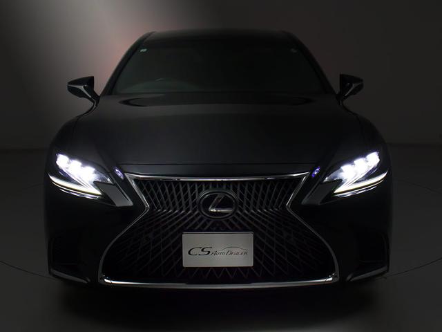 LS LS500h エグゼクティブ (禁煙車)(ワンオーナー)(点検記録簿16枚)(マークレビンソン)(リアエンター)(全周囲カメラ)(セーフティシステム+A)(BSM)(障害物センサー)(黒革)(オットマン)(後席コントロールパネル)(22枚目)