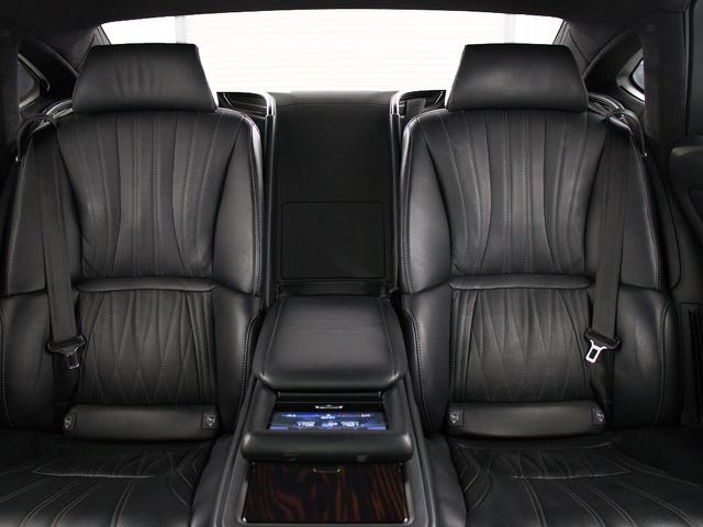 LS LS500h エグゼクティブ (禁煙車)(ワンオーナー)(点検記録簿16枚)(マークレビンソン)(リアエンター)(全周囲カメラ)(セーフティシステム+A)(BSM)(障害物センサー)(黒革)(オットマン)(後席コントロールパネル)(36枚目)