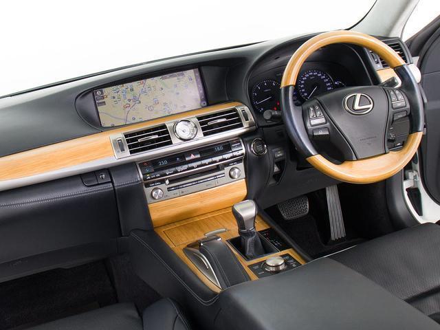 ＬＳ ＬＳ４６０　バージョンＣ　Ｉパッケージ　（サンルーフ）（整備点検記録簿６枚）（全画面ＳＤナビ）（レーダークルーズ）（プリクラッシュ）（ＢＳＭ）（ＬＥＤヘッドライト）（パワートランク）（クリアランスソナー）（黒本革）（冷暖房シート）（35枚目）