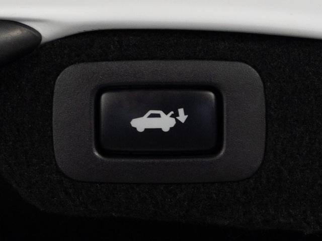 LS LS600h Fスポーツ (ウェザリアフルエアロ)(サンルーフ)(マークレビンソン)(エアロカスタム)(4本出しマフラー)(クリアランスソナー)(パワートランク)(LEDヘッドライト)(黒本革)(シートヒーター)(エアシート)(6枚目)