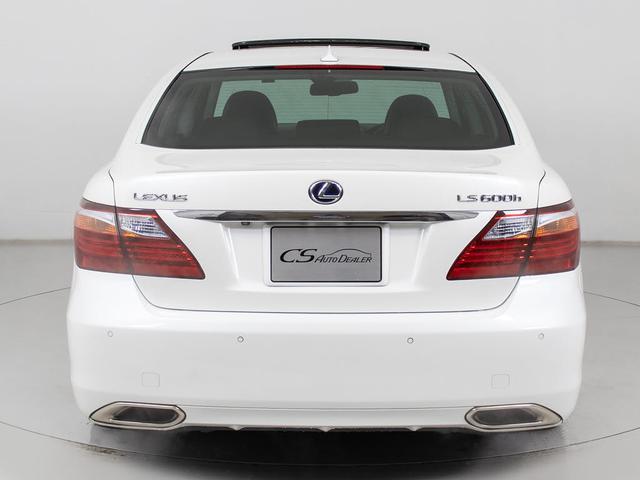 ★クリアランスソナー（前後コーナーセンサー）が付いています！フロント＆リアにセンサーがあり、障害物に近づくと警告音が鳴り、更にはマルチ画面上にも表示されます！すごく便利な人気装備です！！