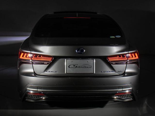 ★テールスモークやＬＥＤ加工、マフラー、ルーフスポイラー、エアロパーツなど取り付け承ります！