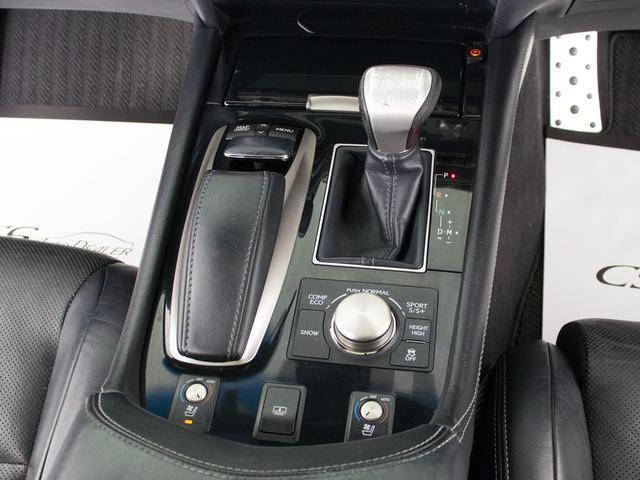 快適エアシート＆シートヒーターを装備しています！高級車ならではの装備です！シートが暖まる機能！シートから冷風が出る機能！どちらも付いています！！寒い冬も、暑い夏も快適にご乗車頂けます！！