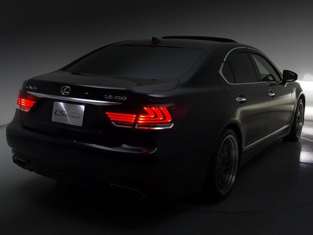 テールスモーク加工、スポイラー取付等々ドレスアップ可能です。違う角度が見たい・・・等のご要望御座いましたら是非お声掛け下さい！！お写真をお送りさせて頂きます。