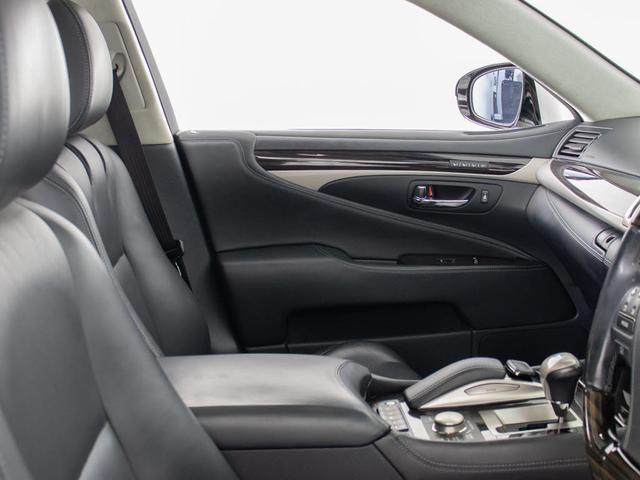 当社では、一般のクリーニングでは満足せず、オゾンを利用した、根本的な脱臭・消臭・除菌クリーニングも承っております！