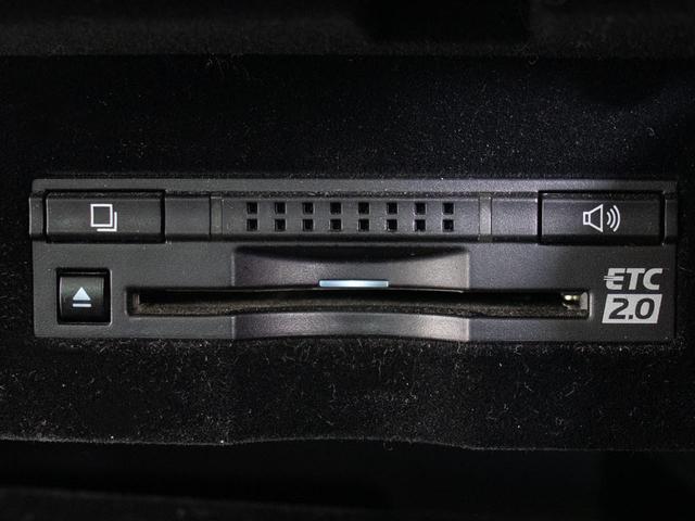 ★ＥＴＣ２．０が装備されています！！社外品とは違い収まりの良いデザインが人気！高速道路を利用する際は必需品ですよね！！ストレス無く料金所を通過出来ます！！
