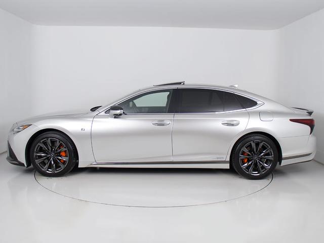 ＬＳ ＬＳ５００ｈ　Ｆスポーツ　（禁煙車）（ワンオーナー）（後期型）（ＴＲＤカスタム）（サンルーフ）（銀影ラスター）（デジタルインナーミラー）（パノラミックビュー）（Ｆスポーツ専用黒×白本革シート）（セーフティシステム＋Ａ）（16枚目）