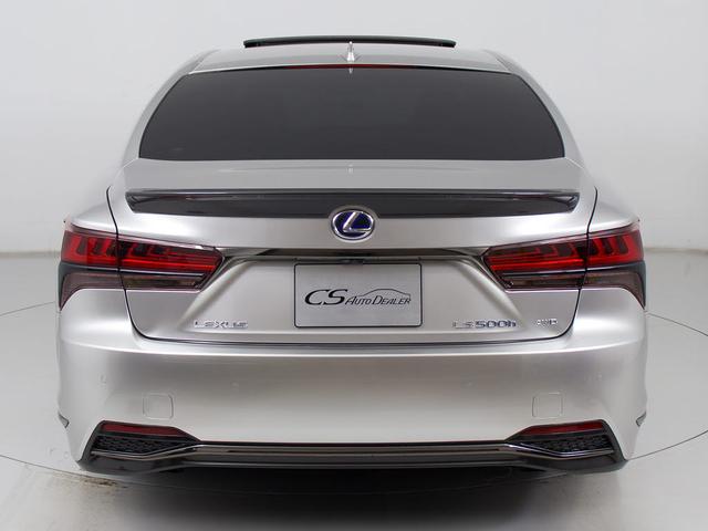 ＬＳ ＬＳ５００ｈ　Ｆスポーツ　（禁煙車）（ワンオーナー）（後期型）（ＴＲＤカスタム）（サンルーフ）（銀影ラスター）（デジタルインナーミラー）（パノラミックビュー）（Ｆスポーツ専用黒×白本革シート）（セーフティシステム＋Ａ）（18枚目）