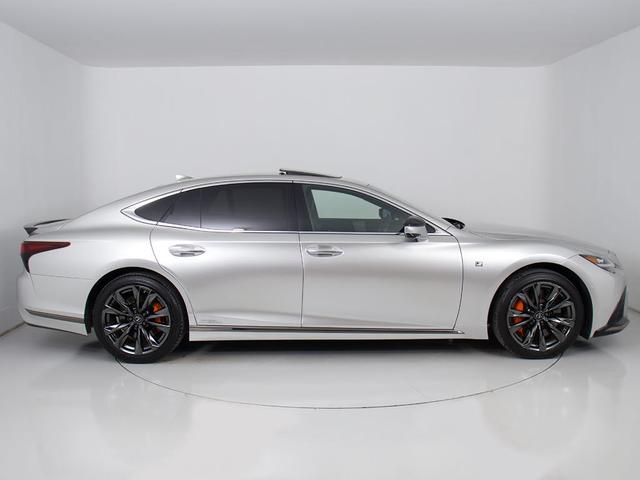 ＬＳ ＬＳ５００ｈ　Ｆスポーツ　（禁煙車）（ワンオーナー）（後期型）（ＴＲＤカスタム）（サンルーフ）（銀影ラスター）（デジタルインナーミラー）（パノラミックビュー）（Ｆスポーツ専用黒×白本革シート）（セーフティシステム＋Ａ）（20枚目）