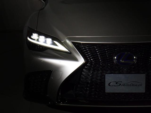 ＬＳ ＬＳ５００ｈ　Ｆスポーツ　（禁煙車）（ワンオーナー）（後期型）（ＴＲＤカスタム）（サンルーフ）（銀影ラスター）（デジタルインナーミラー）（パノラミックビュー）（Ｆスポーツ専用黒×白本革シート）（セーフティシステム＋Ａ）（23枚目）