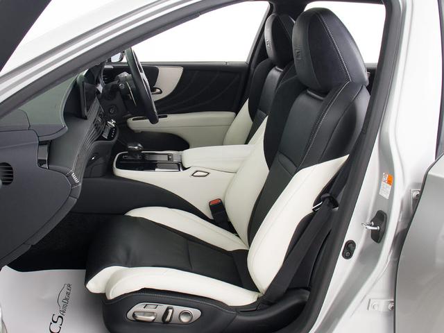 ＬＳ ＬＳ５００ｈ　Ｆスポーツ　（禁煙車）（ワンオーナー）（後期型）（ＴＲＤカスタム）（サンルーフ）（銀影ラスター）（デジタルインナーミラー）（パノラミックビュー）（Ｆスポーツ専用黒×白本革シート）（セーフティシステム＋Ａ）（32枚目）