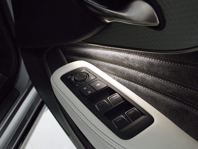 ＬＳ ＬＳ５００ｈ　Ｆスポーツ　（禁煙車）（ワンオーナー）（後期型）（ＴＲＤカスタム）（サンルーフ）（銀影ラスター）（デジタルインナーミラー）（パノラミックビュー）（Ｆスポーツ専用黒×白本革シート）（セーフティシステム＋Ａ）（38枚目）