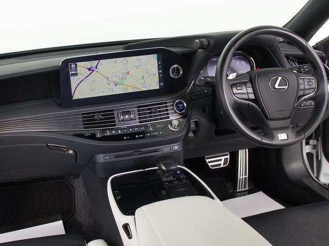 ＬＳ ＬＳ５００ｈ　Ｆスポーツ　（禁煙車）（ワンオーナー）（後期型）（ＴＲＤカスタム）（サンルーフ）（銀影ラスター）（デジタルインナーミラー）（パノラミックビュー）（Ｆスポーツ専用黒×白本革シート）（セーフティシステム＋Ａ）（43枚目）