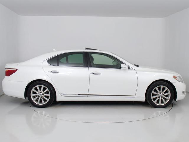 ＬＳ ＬＳ４６０　バージョンＣ　Ｉパッケージ　（禁煙車）（ワンオーナー）（サンルーフ）（クリアランスソナー）（パワートランク）（黒本革）（冷暖房シート）（ＨＤＤマルチナビ）（オートクルーズ）（カラーバックモニター）（Ｂｌｕｅｔｏｏｔｈオーディオ）（18枚目）