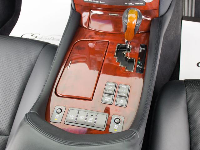 ＬＳ ＬＳ４６０　バージョンＣ　Ｉパッケージ　（禁煙車）（ワンオーナー）（サンルーフ）（クリアランスソナー）（パワートランク）（黒本革）（冷暖房シート）（ＨＤＤマルチナビ）（オートクルーズ）（カラーバックモニター）（Ｂｌｕｅｔｏｏｔｈオーディオ）（33枚目）