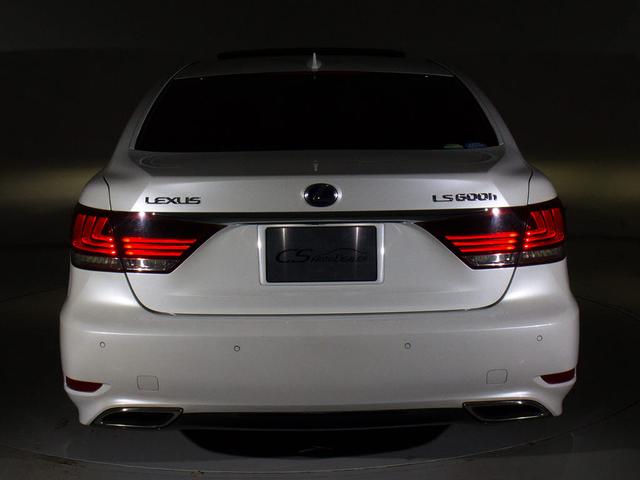 ★テールスモークやＬＥＤ加工、マフラー、ルーフスポイラー、エアロパーツなど取り付け承ります！