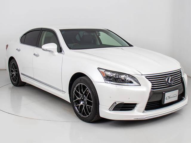 フロントリップカスタム車両！お好みはいかがですか？今付いているデザイン以外にも、各ブランドのエアロを格安にてお取付け出来ます！又、エアロを外してノーマル状態にする事も出来ます！！