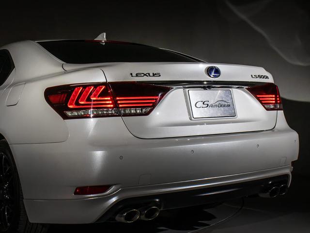 テールスモーク加工、スポイラー取付等々ドレスアップ可能です。違う角度が見たい・・・等のご要望御座いましたら是非お声掛け下さい！！お写真をお送りさせて頂きます。