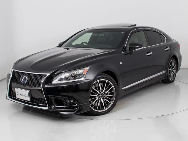 ★ＴＲＤフルエアロ装着車！純正のボディーラインを残しながらもスポーティーな印象を与えてくれます！