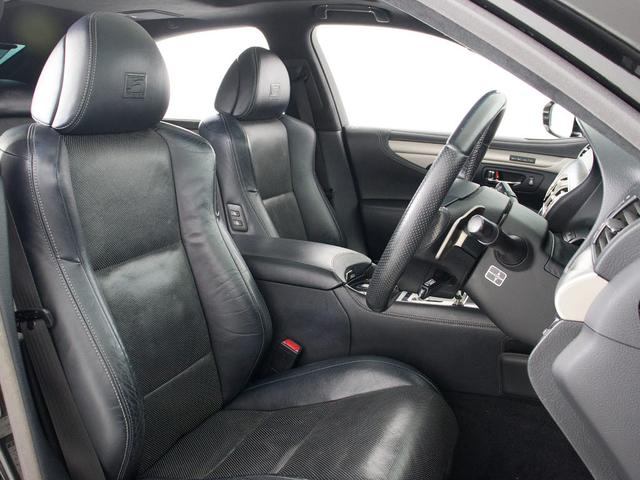 Ｆスポーツ専用本革シート！！お好みはいかがですか？当社では、お好みの色で新品本革シートを作成することもできます！！