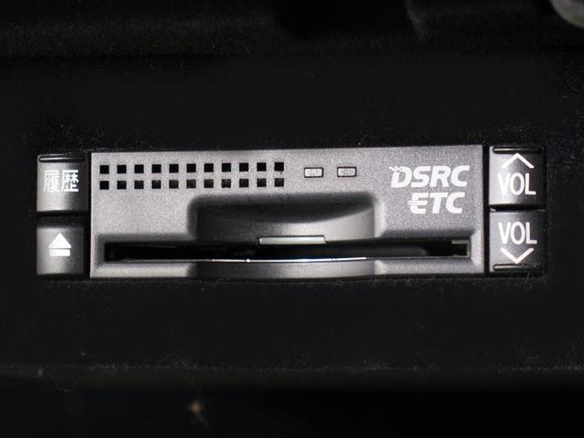 ★ＥＴＣ（ＤＳＲＣ）が装備されています！！社外品とは違い収まりの良いデザインが人気！高速道路を利用する際は必需品ですよね！！ストレス無く料金所を通過出来ます！！