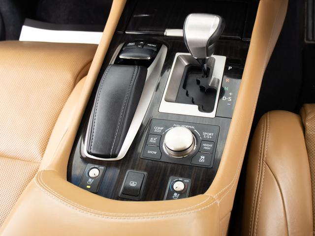 ＬＳ ＬＳ６００ｈ　バージョンＣ　Ｉパッケージ　（サンルーフ）（ドライバーモニター）（レーダークルーズ）（前後プリクラッシュ）（ＬＫＡ）（ＢＳＭ）（茶本革）（助手席オットマン）（シートヒーター）（エアシート）（ＬＥＤヘッドライト）（パワートランク）（40枚目）