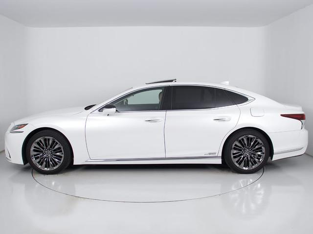 ＬＳ ＬＳ５００ｈ　バージョンＬ　（サンルーフ）（マークレビンソン）（２０インチスパッタリングＡＷ）（パノラミックビュー）（デジタルインナーミラー）（セーフティシステム＋Ａ）（後席ＶＩＰ仕様）（全画面ＳＤナビ）（ＬＥＤヘッドライト）（15枚目）