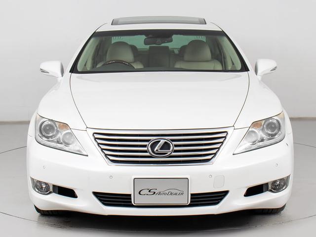 LS LS460 バージョンC Iパッケージ (サンルーフ)(パワートランク)(クリアランスソナー)(本革)(エアシート)(シートヒーター)(オートクルーズ)(HDDマルチナビ)(カラーバックモニター)(Bluetooth)(CD&DVD再生可)(11枚目)