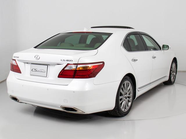 LS LS460 バージョンC Iパッケージ (サンルーフ)(パワートランク)(クリアランスソナー)(本革)(エアシート)(シートヒーター)(オートクルーズ)(HDDマルチナビ)(カラーバックモニター)(Bluetooth)(CD&DVD再生可)(16枚目)