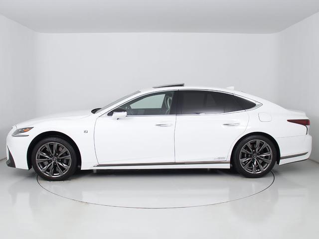 ＬＳ ＬＳ５００ｈ　Ｆスポーツ　（禁煙車）（記録簿１１枚）（ワンオーナー）（サンルーフ）（専用白本革）（セーフティシステム＋Ａ）（パノラミックビュー）（クリアランスソナー）（ＢＳＭ）（ＨＵＤ）（ＬＥＤライト）（全画面ＳＤナビ）（17枚目）