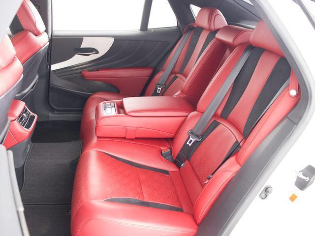 ＬＳ ＬＳ５００　Ｆスポーツ　（禁煙車）（記録簿９枚）（ワンオーナー）（Ｖ型６気筒ツインターボエンジン）（サンルーフ）（デジタルインナーミラー）（Ｆスポーツ専用赤本革シート）（パノラミックビュー）（ＢＳＭ）（全画面ＳＤナビ）（33枚目）