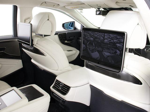 ＬＳ ＬＳ５００ｈ　エグゼクティブ　アドバンスドドライブ　（後期型）（サンルーフ）（マークレビンソン）（リアエンター）（白本革）（点検整備記録簿７枚）（セーフティシステム＋Ａ）（ＨＵＤ）（リラクゼーションシステム）（後席コントロールパネル）（パワートランク）（33枚目）