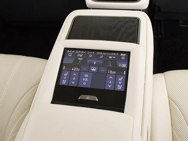 ＬＳ ＬＳ５００ｈ　エグゼクティブ　アドバンスドドライブ　（後期型）（サンルーフ）（マークレビンソン）（リアエンター）（白本革）（点検整備記録簿７枚）（セーフティシステム＋Ａ）（ＨＵＤ）（リラクゼーションシステム）（後席コントロールパネル）（パワートランク）（34枚目）