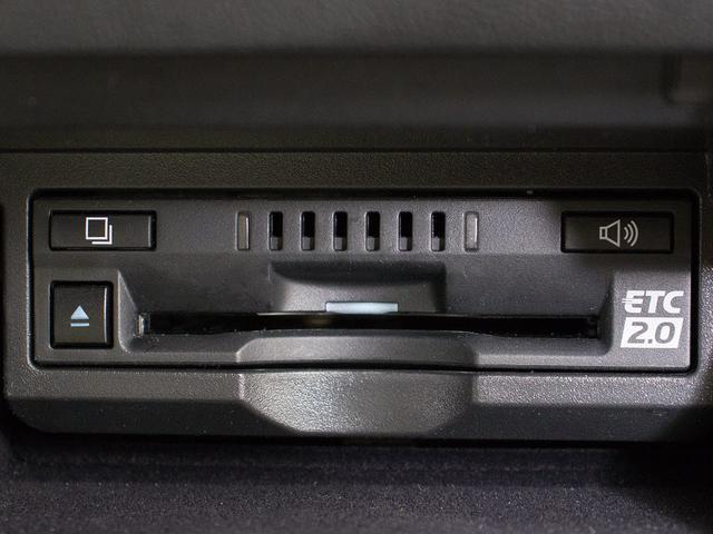 ＬＳ ＬＳ５００ｈ　エグゼクティブ　アドバンスドドライブ　（後期型）（サンルーフ）（マークレビンソン）（リアエンター）（白本革）（点検整備記録簿７枚）（セーフティシステム＋Ａ）（ＨＵＤ）（リラクゼーションシステム）（後席コントロールパネル）（パワートランク）（45枚目）