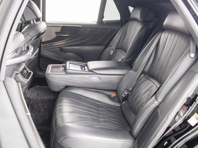 ＬＳ ＬＳ５００ｈ　バージョンＬ　（禁煙車）（サンルーフ）（マークレビンソン）（デジタルインナーミラー）（パノラミックビュー）（セーフティシステム＋Ａ）（ＢＳＭ）（ＨＵＤ）（クリアランスソナー）（黒本革）（後席コントロールパネル）（30枚目）