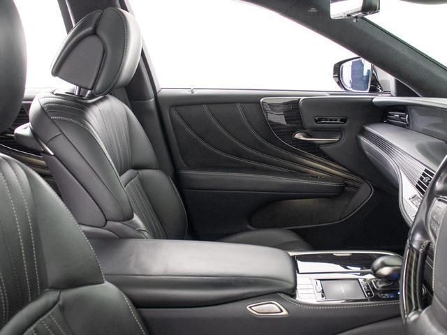 ＬＳ ＬＳ５００ｈ　バージョンＬ　（禁煙車）（サンルーフ）（マークレビンソン）（デジタルインナーミラー）（パノラミックビュー）（セーフティシステム＋Ａ）（ＢＳＭ）（ＨＵＤ）（クリアランスソナー）（黒本革）（後席コントロールパネル）（31枚目）