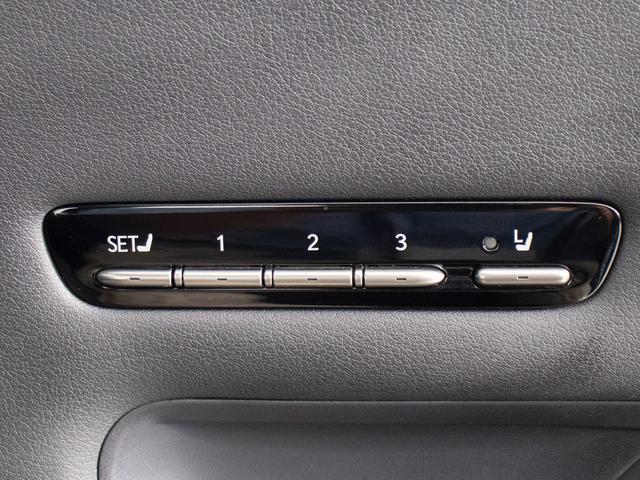 ＬＳ ＬＳ５００ｈ　バージョンＬ　（禁煙車）（サンルーフ）（マークレビンソン）（デジタルインナーミラー）（パノラミックビュー）（セーフティシステム＋Ａ）（ＢＳＭ）（ＨＵＤ）（クリアランスソナー）（黒本革）（後席コントロールパネル）（37枚目）