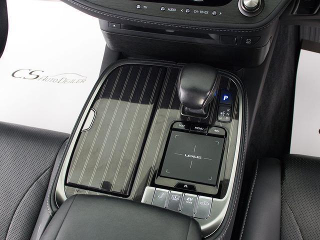 ＬＳ ＬＳ５００ｈ　Ｉパッケージ　（新品ウェザリアエアロ）（禁煙車）（サンルーフ）（記録簿９枚）（デジタルインナーミラー）（パノラミックビュー）（セーフティシステム＋Ａ）（レーダークルーズ）（衝突軽減）（ＨＵＤ）（パワートランク）（17枚目）